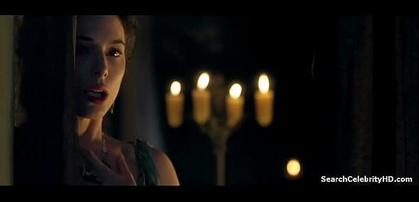  Lucy Lawless in Spartacus Gods the Arena 2012